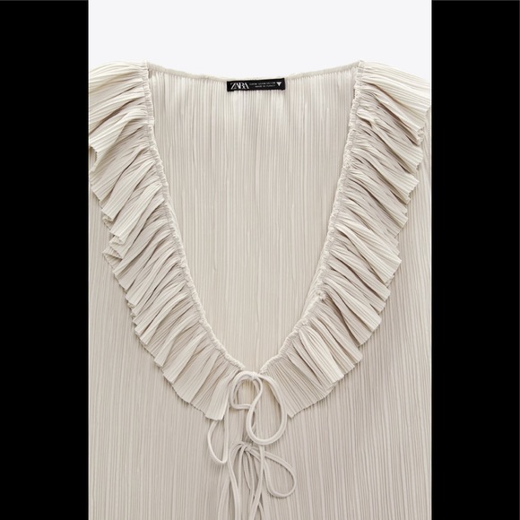 Zara pleated ruffled top - Picture 3 of 4